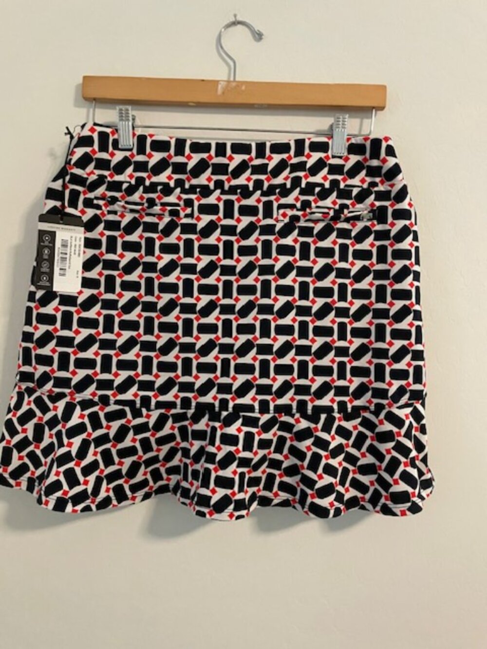 Tail NWT Women's red White blue Print  Isla Golfskort rufflehem 18" MEDIUM